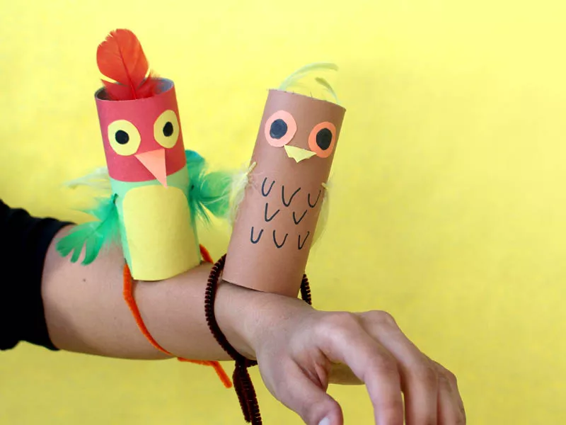 Paper tube parrot and owl puppets